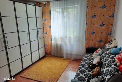 Apartament cu 3 camere decomandat în Independenței - 9