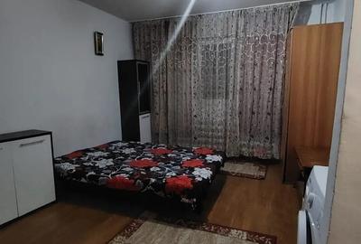 Proprietar vand garsoniera la UMT 18 mp, et 2 Proprietar vand garsoniera la UMT 18 mp, et 2 - 3