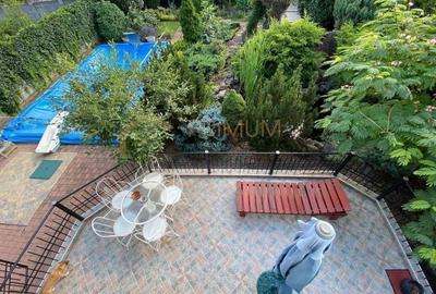 CASA INDIVIDUALA - 5 cam - 3 bai -  GARAJ - TERASA - PISCINA - IAZ - 900mp TEREN