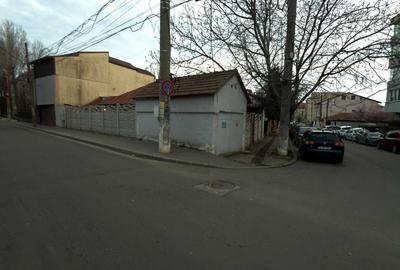 Casă cu 4 camere cu Teren 198 Mp în Central - 3