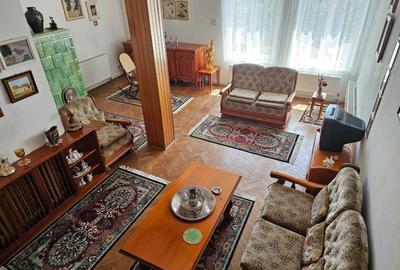 Casă cu 4 camere în Central - 8