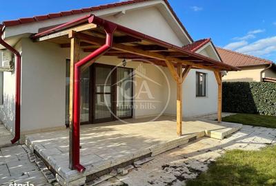 Casă cu 4 camere decomandat în Sântandrei - 2