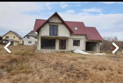 Casă cu 4 camere cu Teren 900 Mp în Central - 5