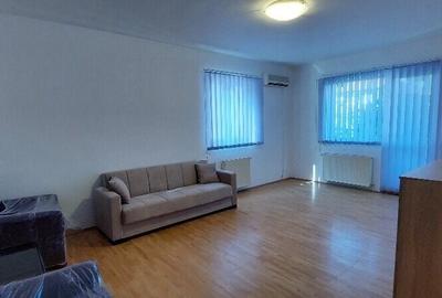 Apartament cu 4 camere decomandat în Herăstrău