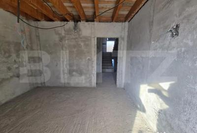 Casă cu 7 camere cu Teren 500 Mp în Central - 8