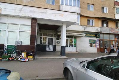 Spațiu comercial, de 77 mp, în 9 Mai - 6