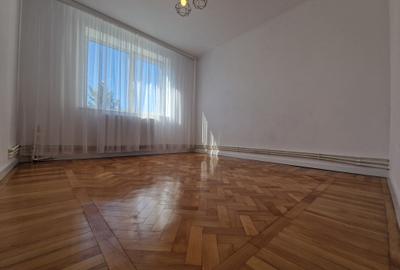 Tomis II (Spitalul Județean)- 3 camere, etaj 3, renovat, gaze, parcare, liber Tomis II (Spitalul Județean)- 3 camere, etaj 3, renovat, gaze, parcare, liber - 28