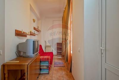 Apartament cu potential deosebit, pe str. Republicii - Centrul Istoric - 13