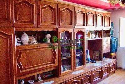 Apartament cu 2 camere decomandat în Traian