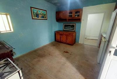 Casă cu 2 camere cu Teren 420 Mp în Central - 3