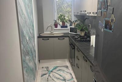 Apartament cu 3 camere decomandat în Sud - 4