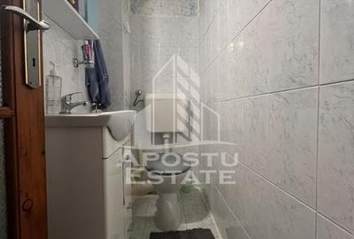 Apartament cu 3 camere,2 bai, etajul 1,centrala proprie,zona Girocului - 9