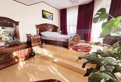 Casă cu 4 camere cu Teren 400 Mp în Ultracentral - 1