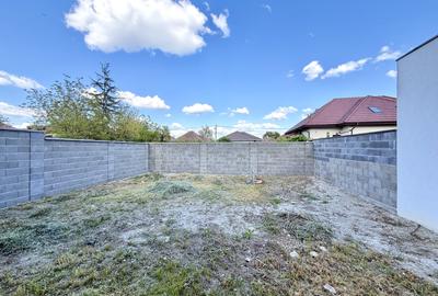 Duplex cu 4 camere cu Canalizare în Plopi - 8