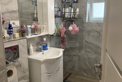 Apartament cu 3 camere decomandat în Central - 8