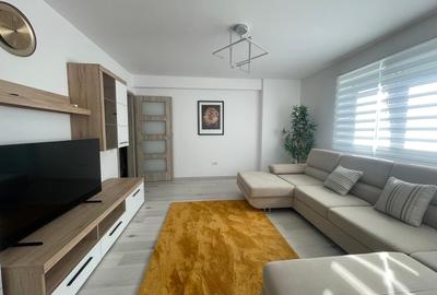 Apartament cu 3 camere decomandat în Berceni