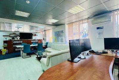 Spațiu comercial, de 240 mp, în Luna - 2