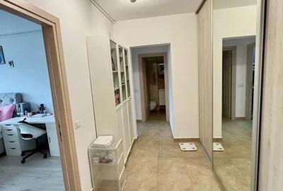 Apartament cu 3 camere decomandat, mobilat în Pajura - 7