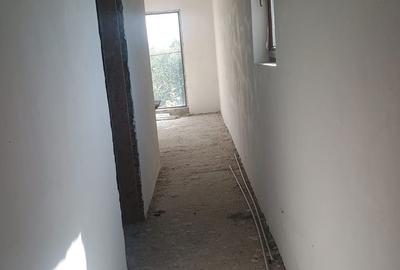 Casă cu 9 camere cu Teren 1128 Mp în Pârscov - 12