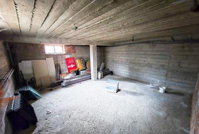 Casă cu 10 camere cu Teren 265 Mp în Găvana - 14