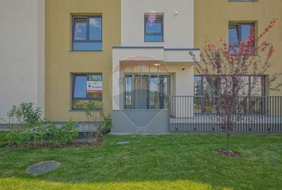 Spațiu comercial, de 32 mp, în Tractorul - 12