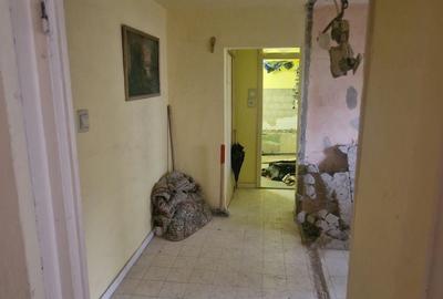 Apartament cu 2 camere decomandat în Soarelui - 2