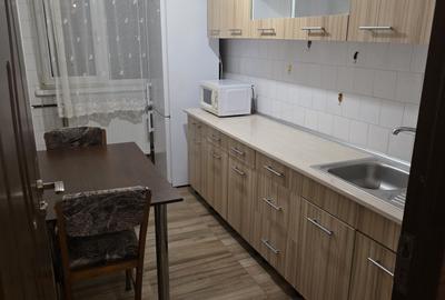 Apartament cu 2 camere decomandat în Rovine - 4