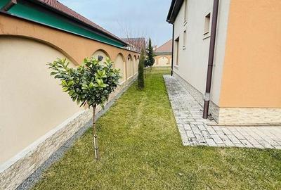 Casă cu 4 camere cu Teren 490 Mp în Est - 3