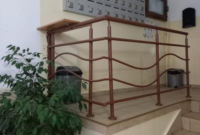 Apartament cu 2 camere semidecomandat în Panduri