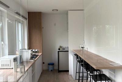 Casă cu 4 camere în Central - 8