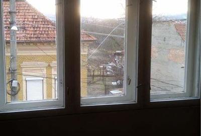 Apartament cu 3 camere decomandat în Dej