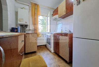 Liber, de vanzare apartament 3 camere Valea Lupului Iasi, baie cu geam - 21