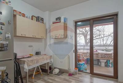 Apartament cu 3 camere decomandat în Sânpetru - 18