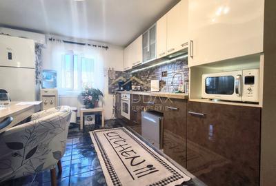 Apartament cu 3 camere decomandat în Baicului - 9