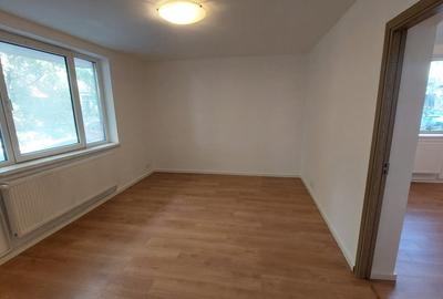 Apartament 3 camere semidecomandat, parter, Rovine zona Facultatea de Drept - 2