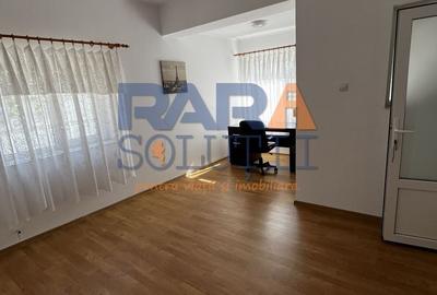 Casă 2015 - 4 dormitoare, 2 băi, 2 bucătării - 8