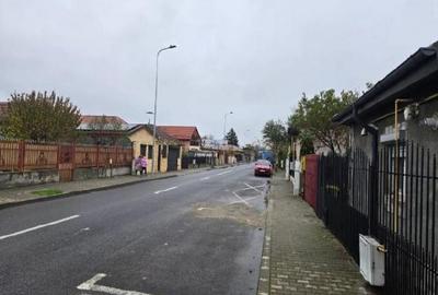 Cota de 2/4 din casa si teren, Loc Calarasi, Jud Calarasi - 13