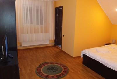 Casă cu 4 camere în Central - 3