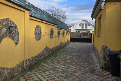 Casă cu 4 camere în Central - 2