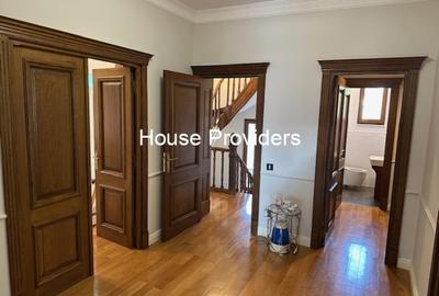 Casă cu 12 camere cu Teren 876 Mp în Central - 12