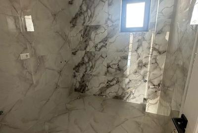 Casă cu 4 camere cu Teren 300 Mp în Central - 5