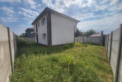 Casă cu 4 camere cu Teren 400 Mp în Sud