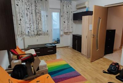 Apartament cu 2 camere decomandat în Tineretului - 1