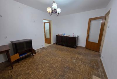 Apartament cu 4 camere semidecomandat în Berceni - 12