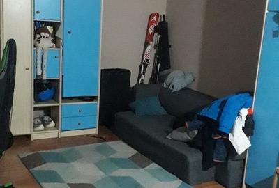 Casă cu 5 camere cu Teren 500 Mp în Domnești - 3