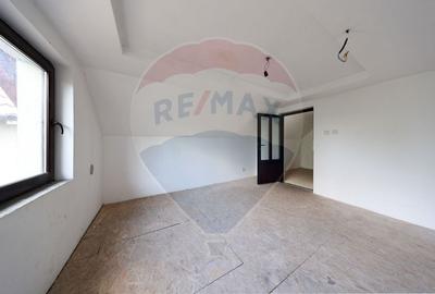 Casă individuală cu 3 camere cu Canalizare în Electroprecizia - 11