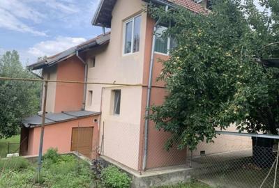 Casă cu 5 camere în Goranu - 5