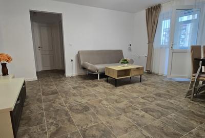 Apartament cu 3 camere semidecomandat, mobilat în Micro 11 - 6