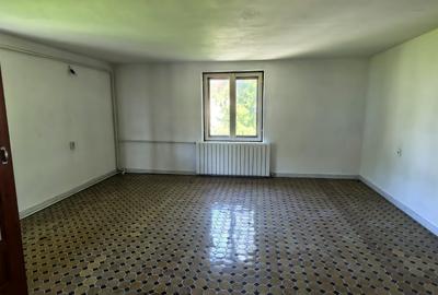 Casă individuală cu 14 camere cu Canalizare în Capul Câmpului - 10