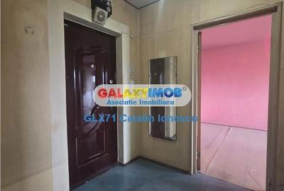 Apartament cu 3 camere decomandat în Drumul Taberei